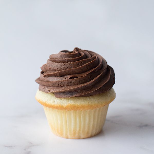 Crave Dirty Blonde Cupcake