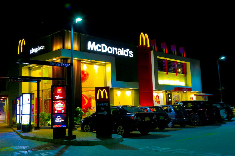 mc donald - retail business example of brick and mortar store