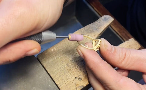 Making an engagement ring, casting cleaning