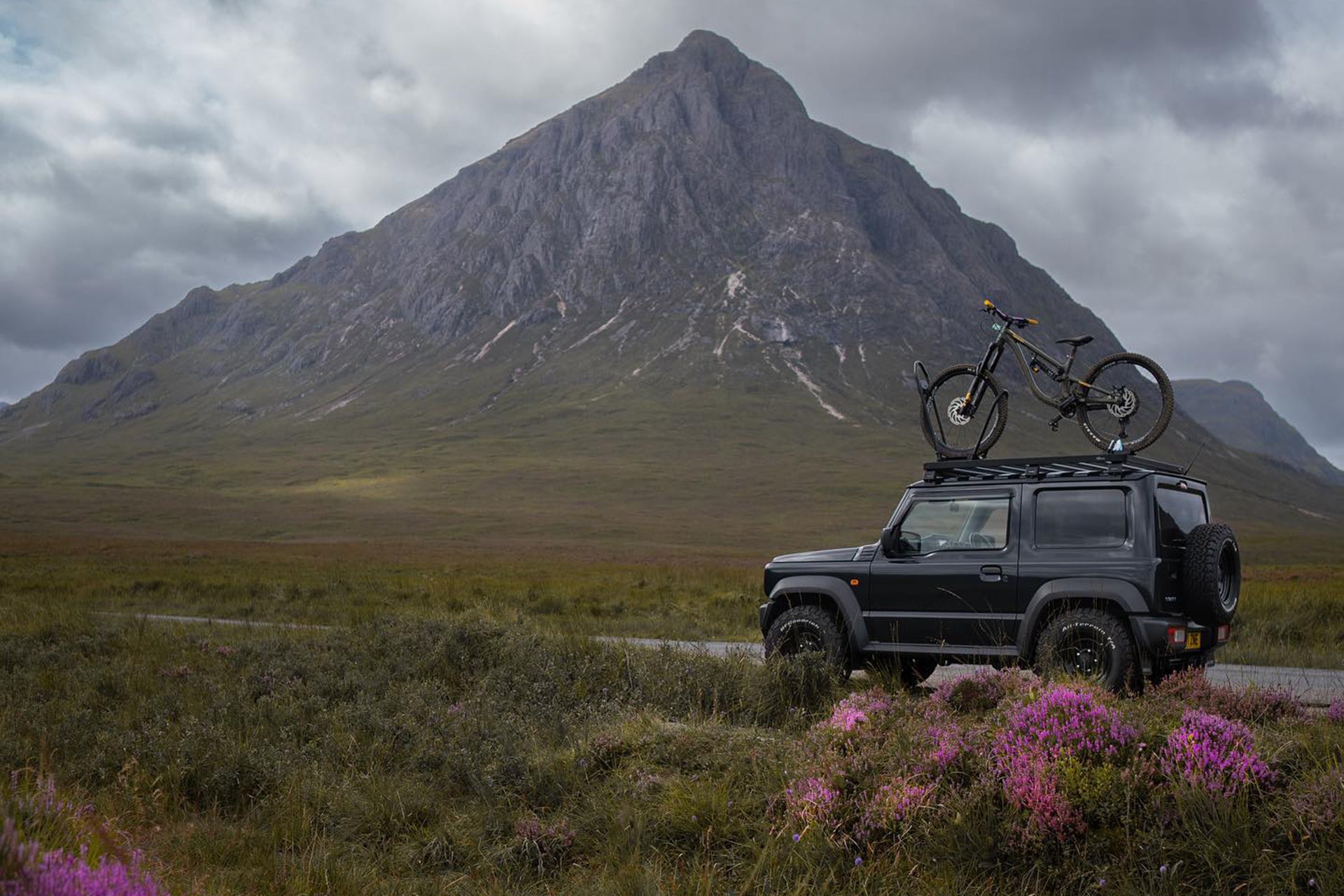 Front Runner Pro Bike Carrier for Slimline II Roof Rack