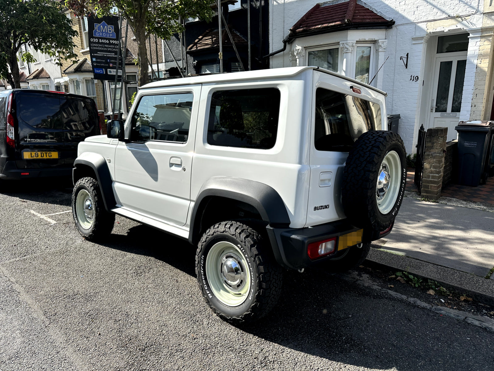 Suzuki Jimny (2018+) with DEAN Cross Country wheels