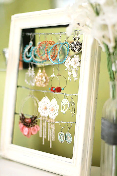 9 CLEVER WAYS TO STORE & DISPLAY YOUR JEWELRY