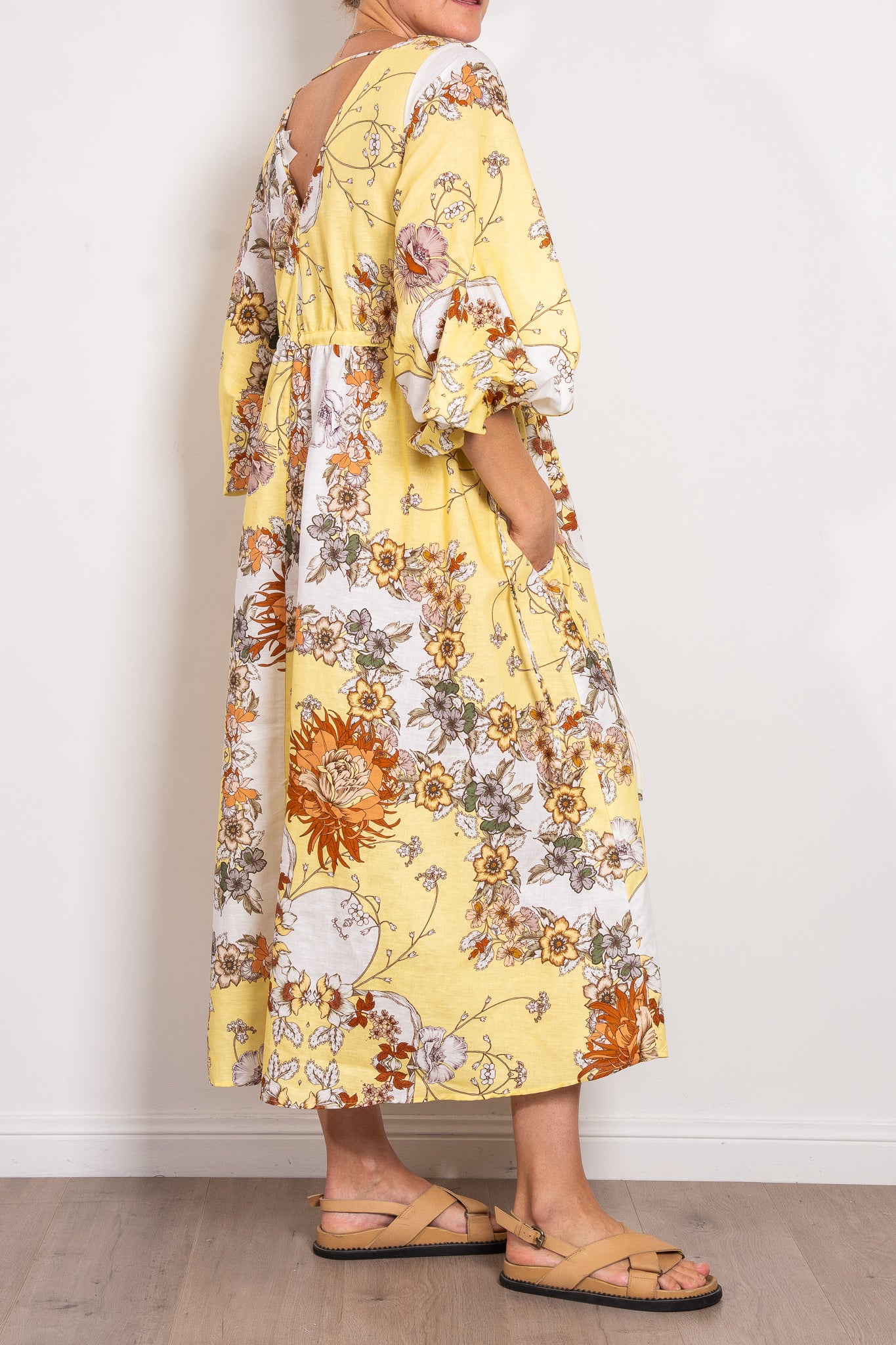 Kinney Bowie Postcard Floral Dress