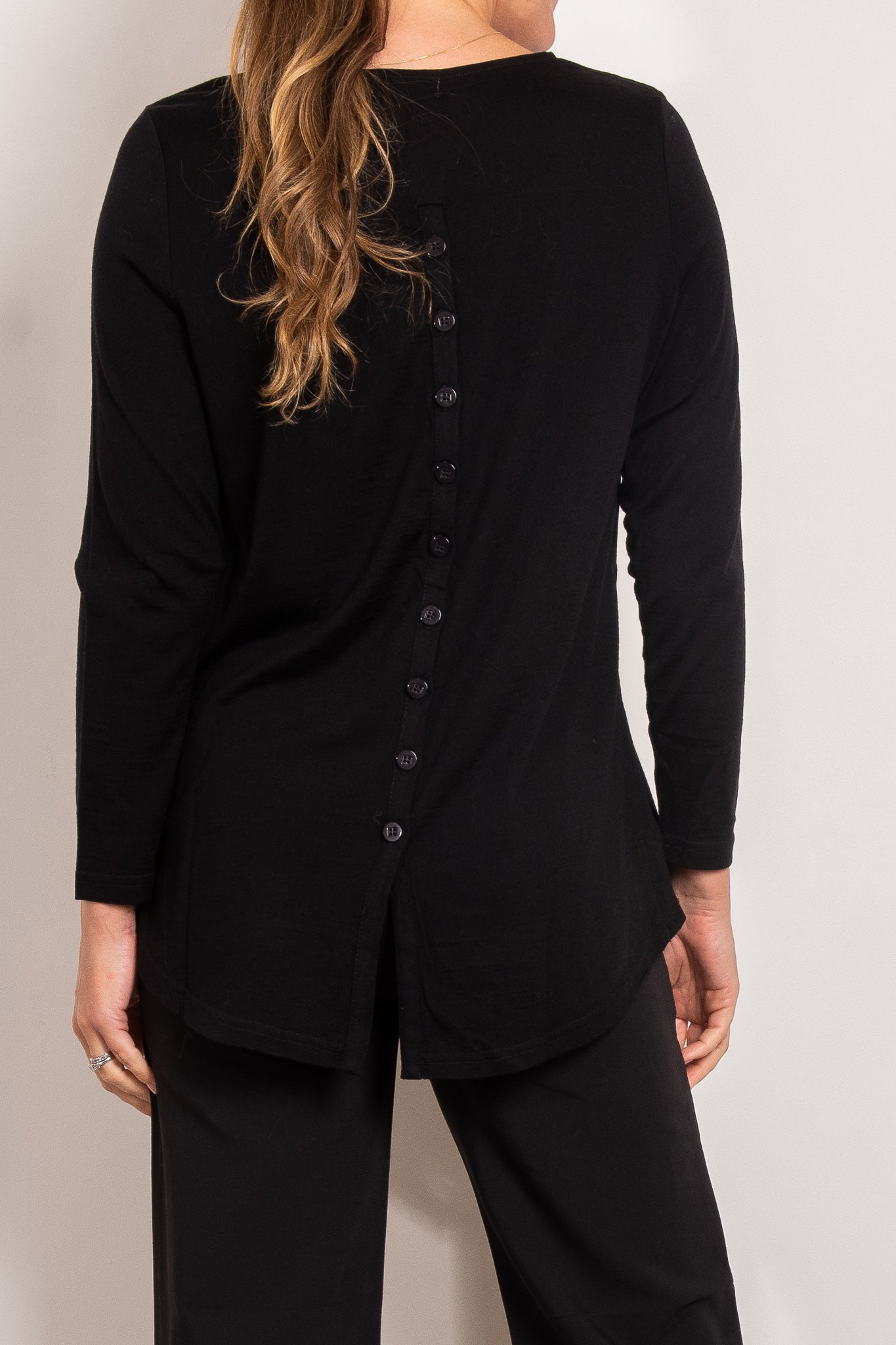 Vassalli Merino Back Button Top