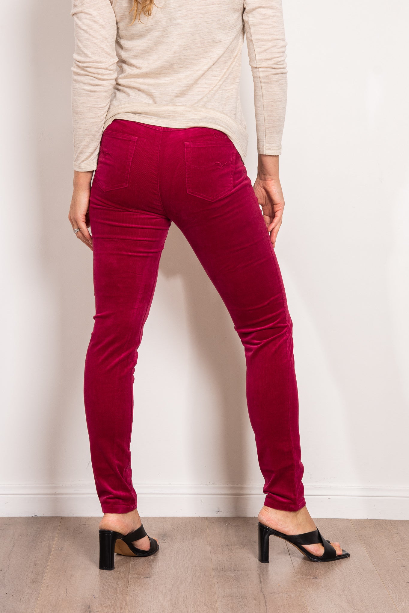 Vassalli Fine Skinny Corduroy Pull On Pant