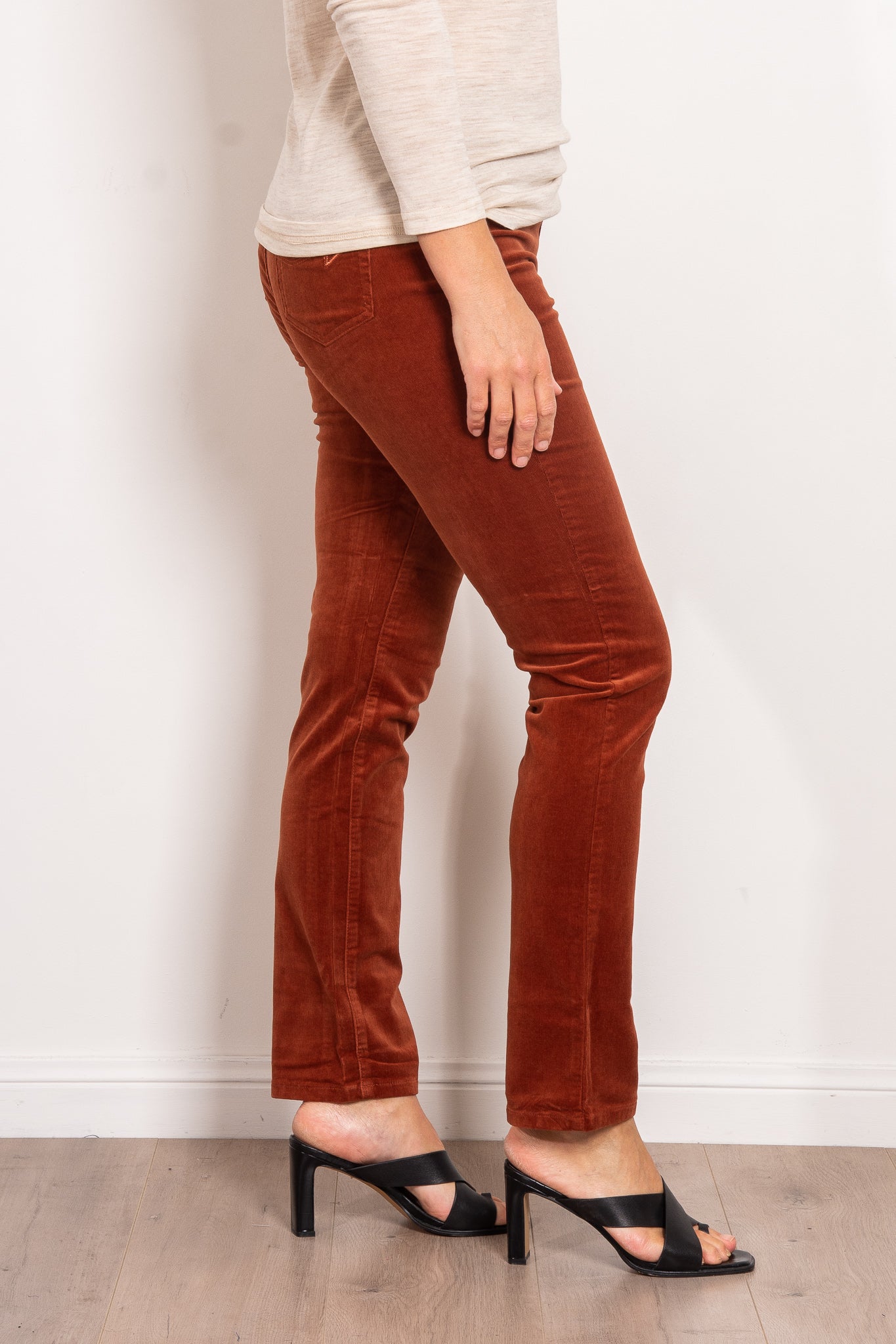 Vassalli Slim Straight Leg Corduroy Pant