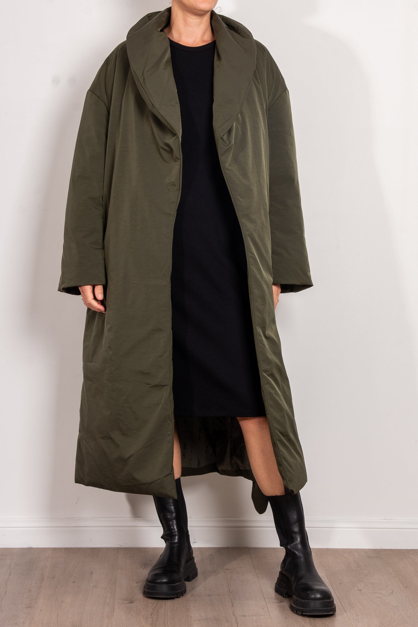 M.A. Dainty Archaic Down Puffer Jacket