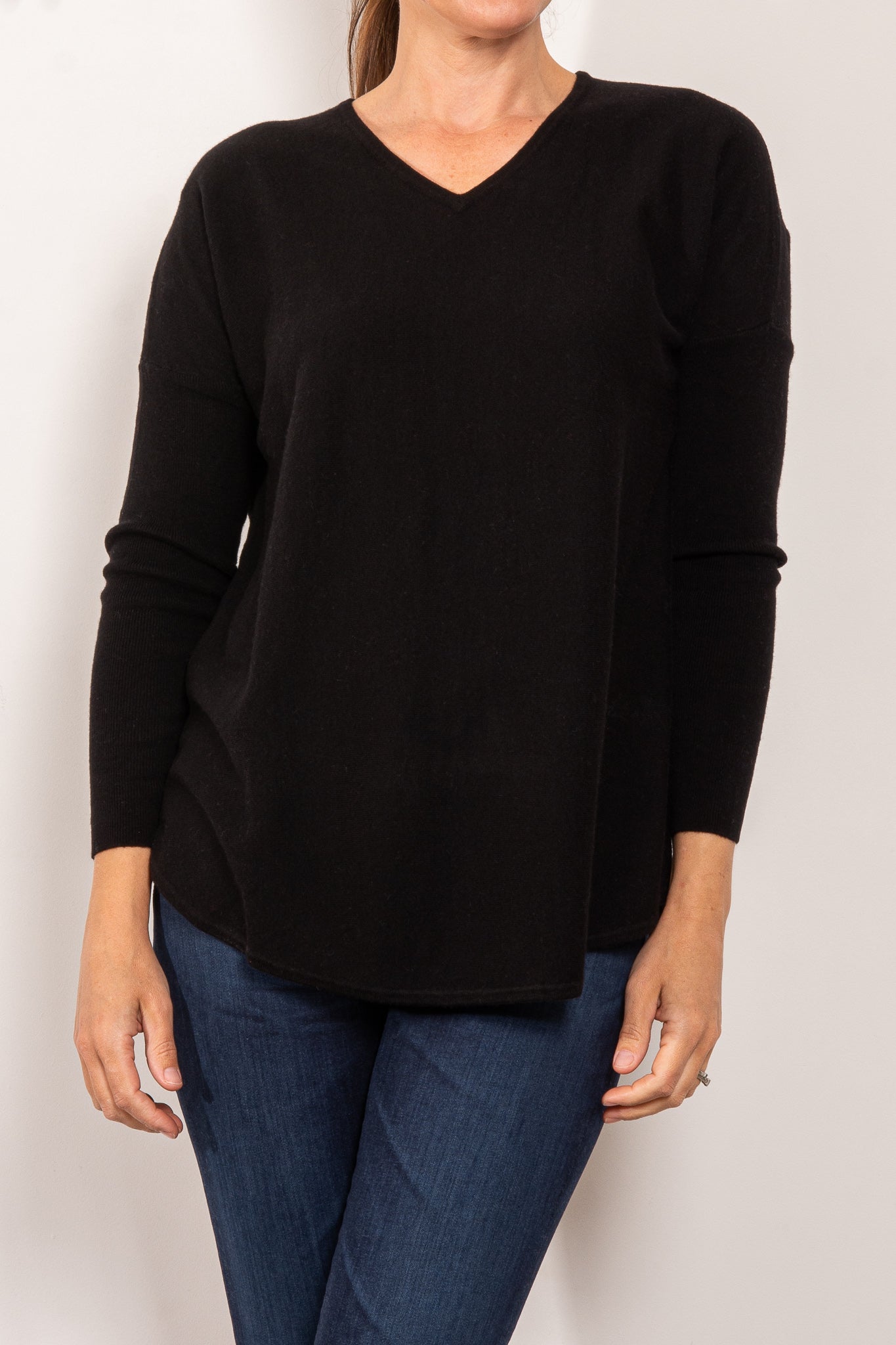 Bridge & Lord Curved Hem V Neck Jumper