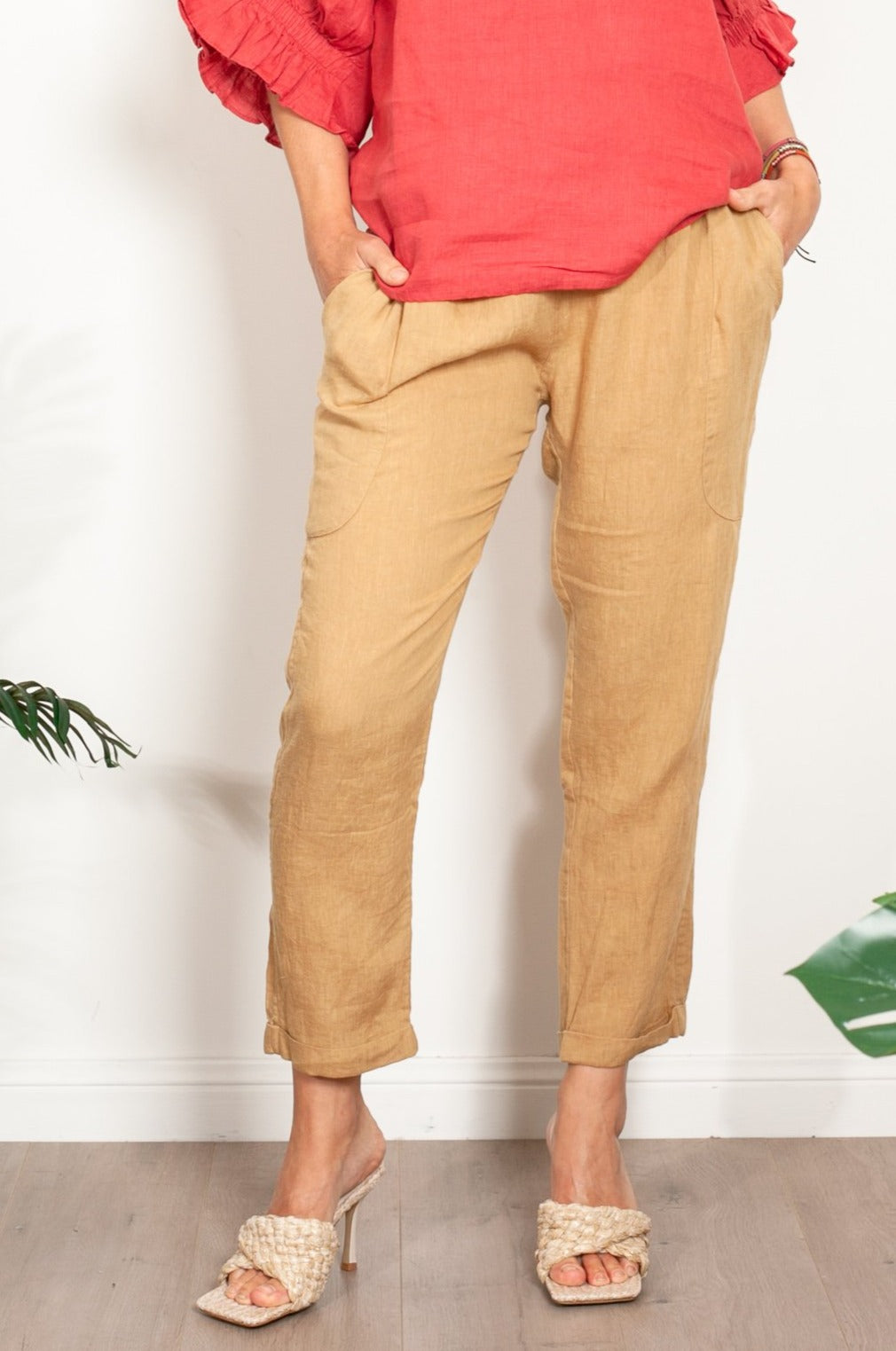 Kinney Harlow Linen Jogger Sand