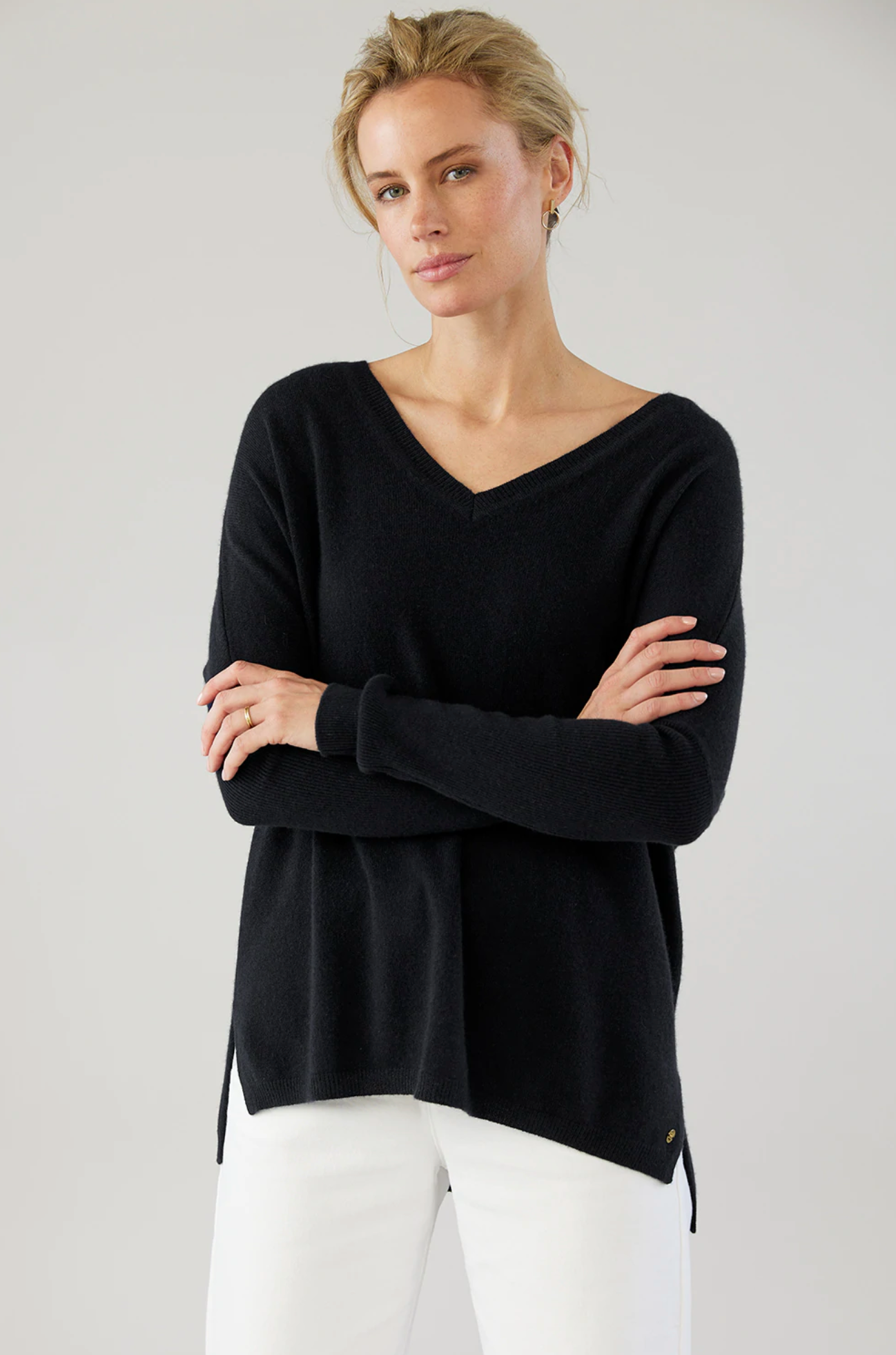 Mia Fratino Cashmere Essentials V Neck Boyfriend Sweater