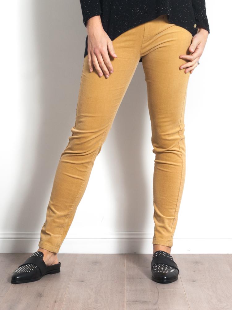 Vassalli Fine Skinny Corduroy Pull On Pant