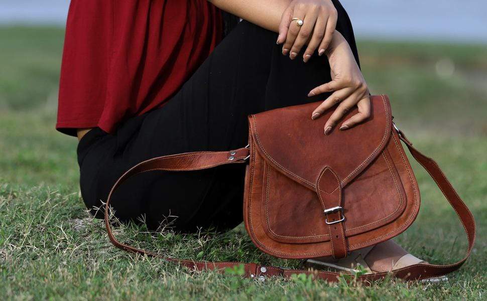 Belle Leather Sling Purse – Montana Hudson