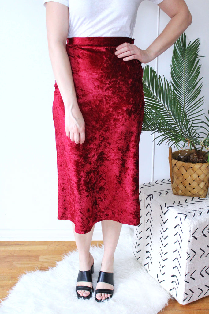 elizabeth o. vintage - red velvet skirt valentine's day