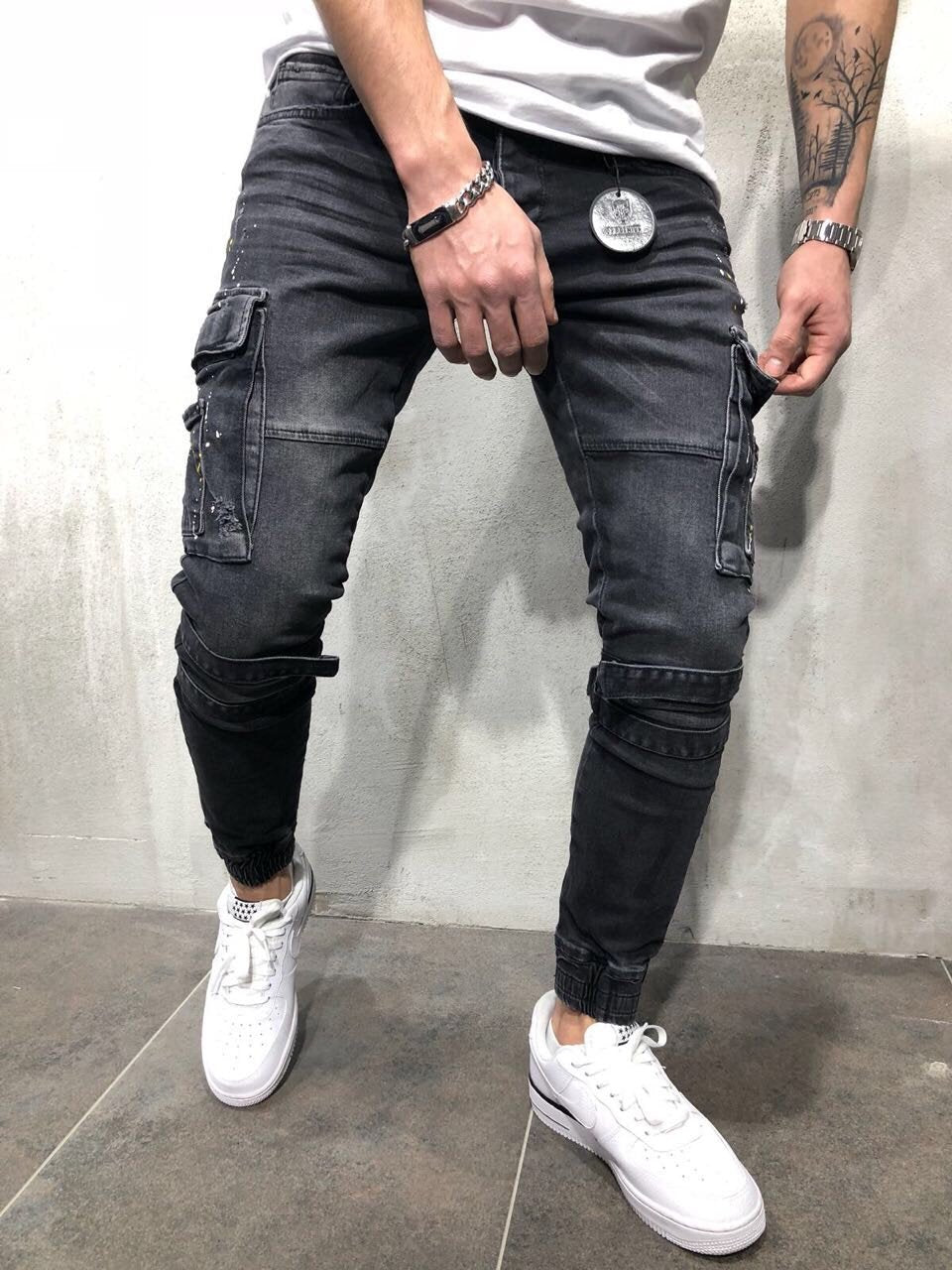 black skinny cargo pants