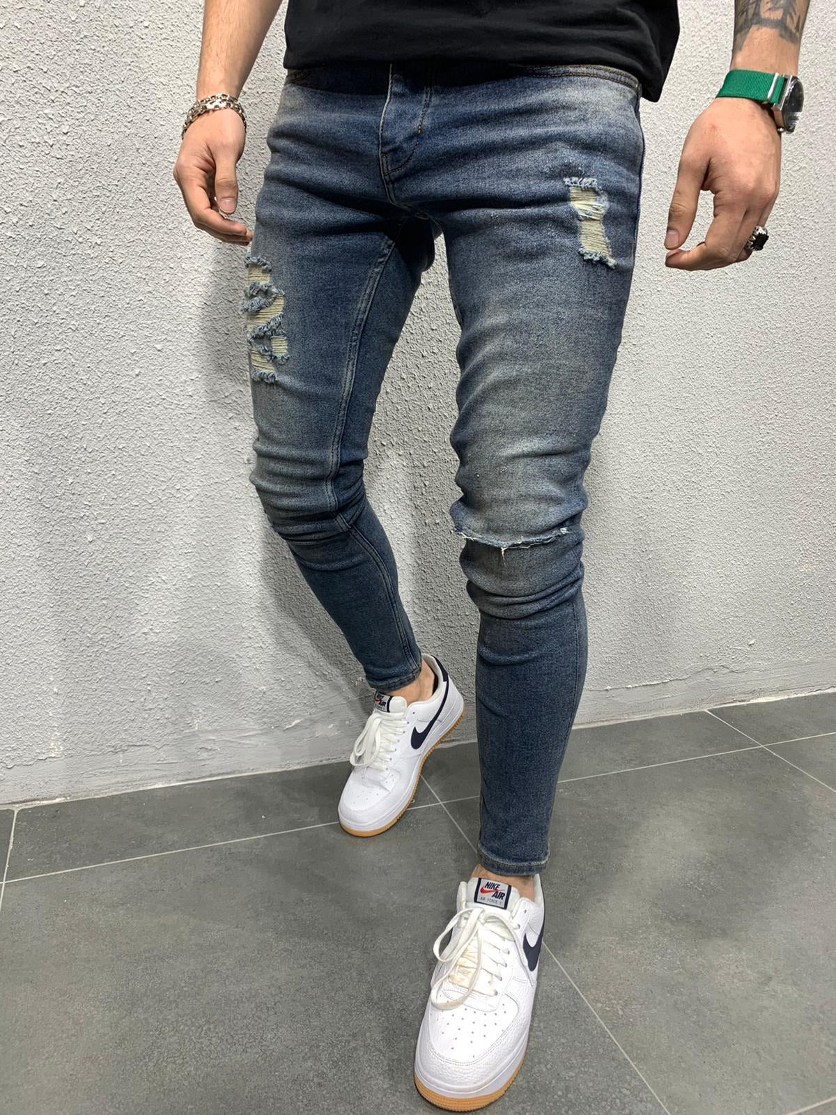sneaker jeans