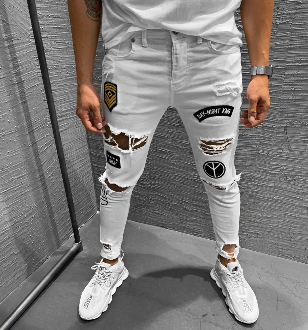 men's white ripped jeans