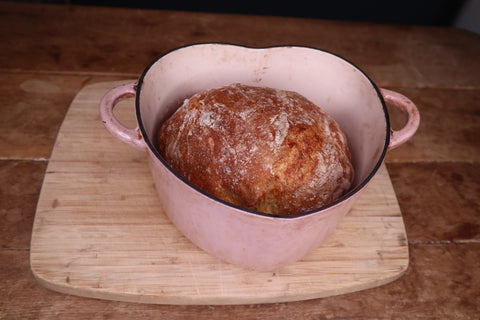 no knead sourdough artisan bread recipe, bramble and fox uk hygge lifestyle shop blog