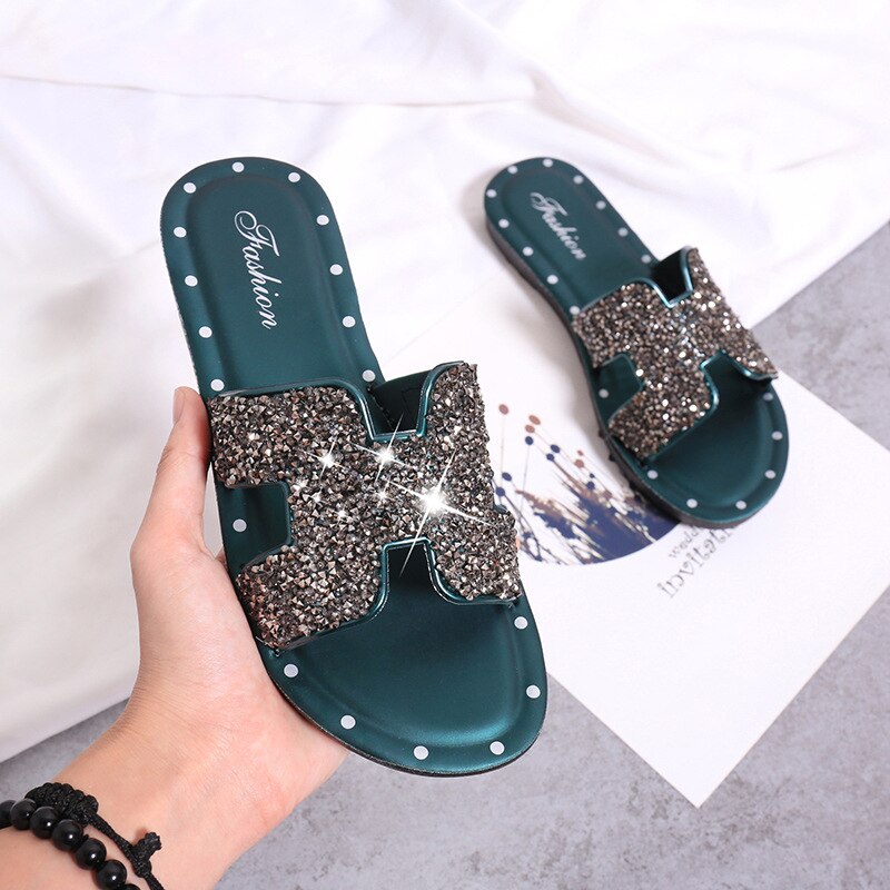 trendy slippers for girls