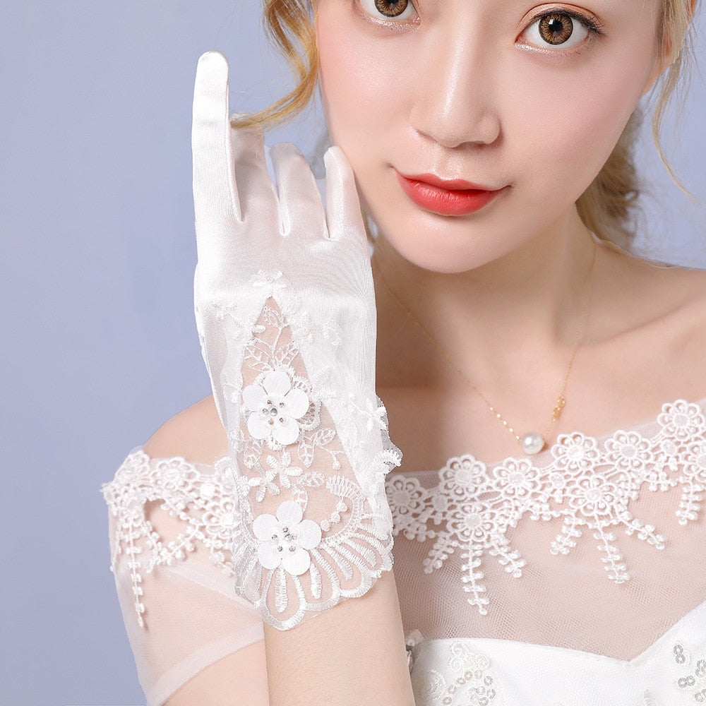 cream lace gloves