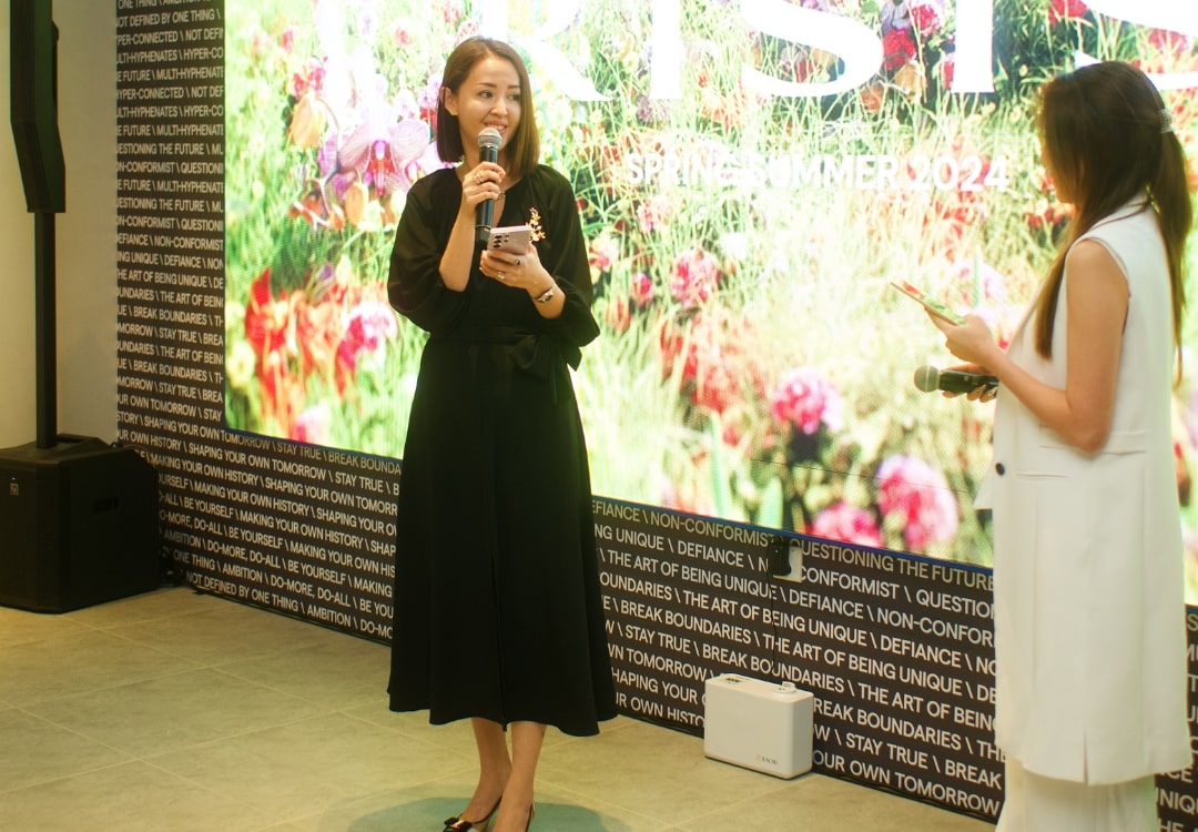 RISIS CEO,Ms. Verene Ng giving her opening speech at Spring/Summer 2024 Event
