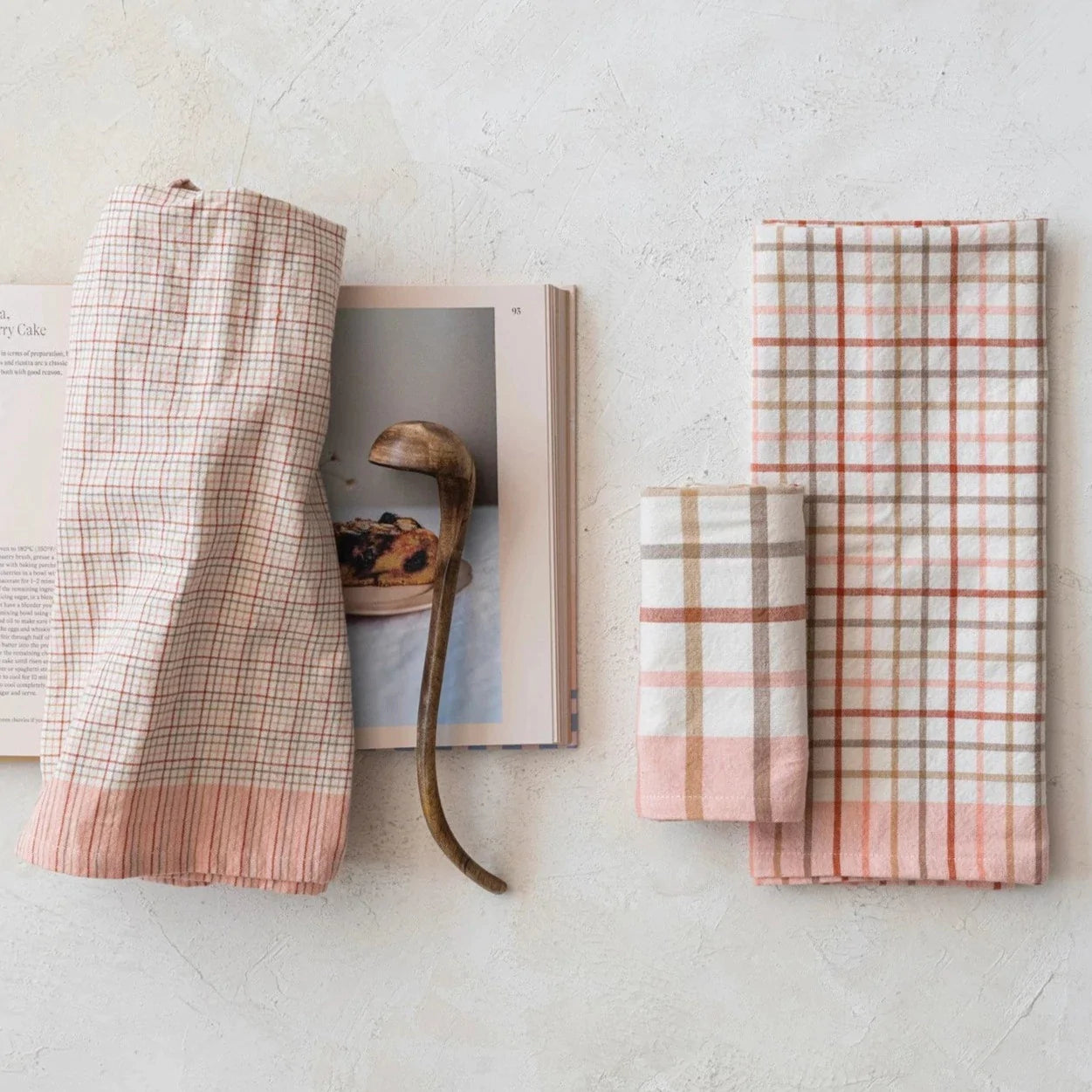 https://cdn.shopify.com/s/files/1/0091/7294/2912/products/Farmhouse_Pink_Plaid_Dishtowel_Set_2_1600x.webp?v=1672812063