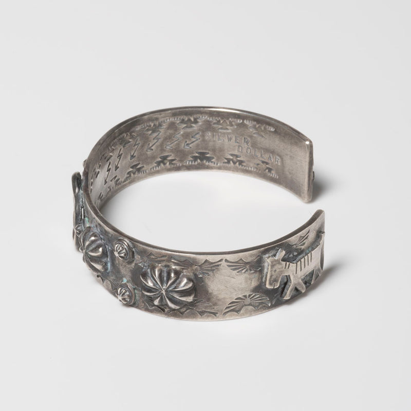 大量限定価格 新品 SEVESKIG SILVER BANGLE - www.procesadesarrollos