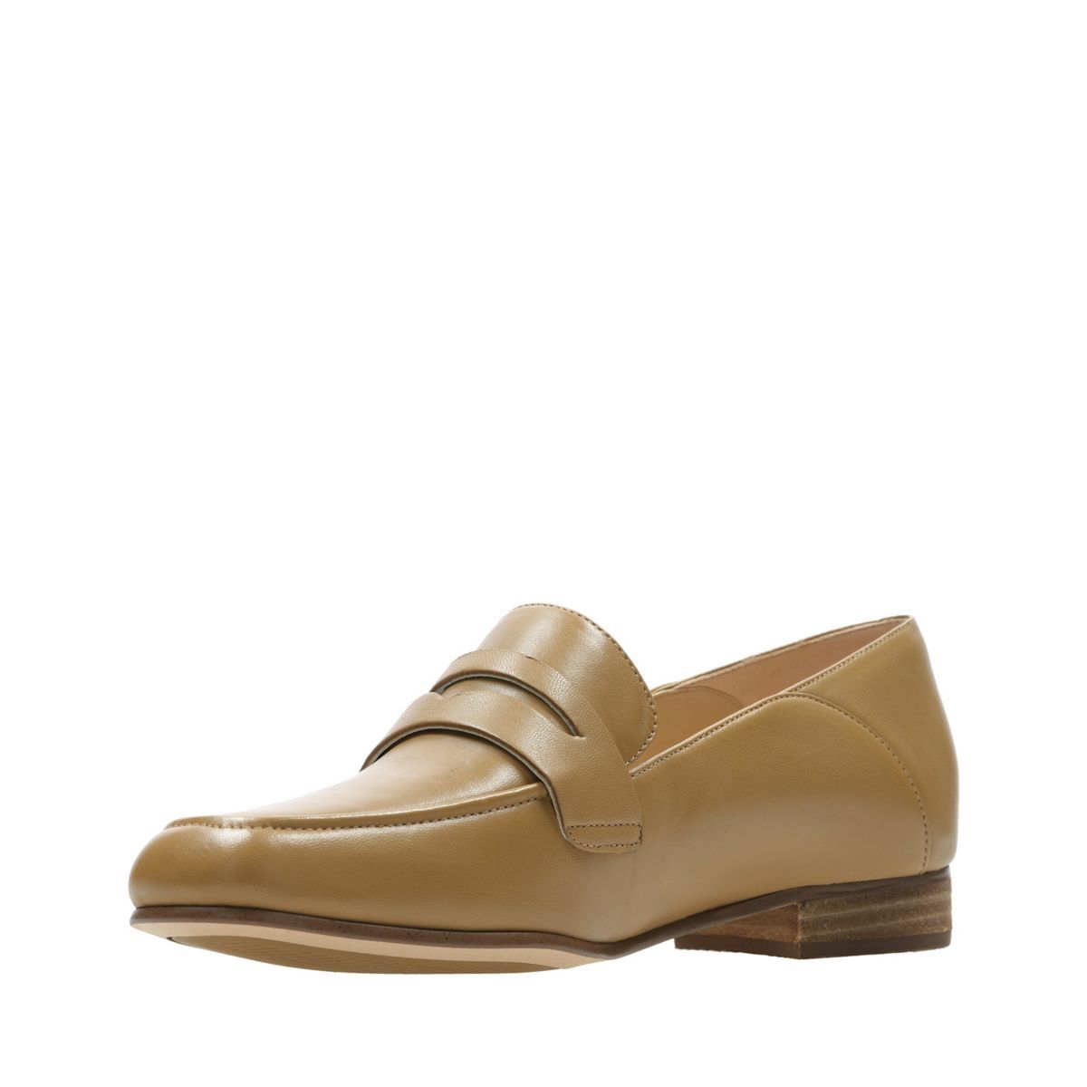 clarks iris loafer