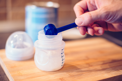 How to Warm a Baby Bottle on the Go - Exclusive Pumping