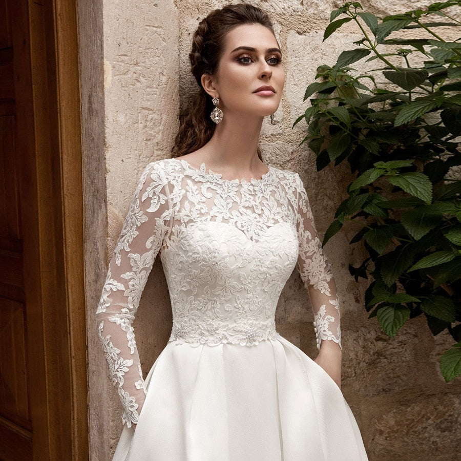 CW450 Lace satin Wedding dress with pockets - Nirvanafourteen