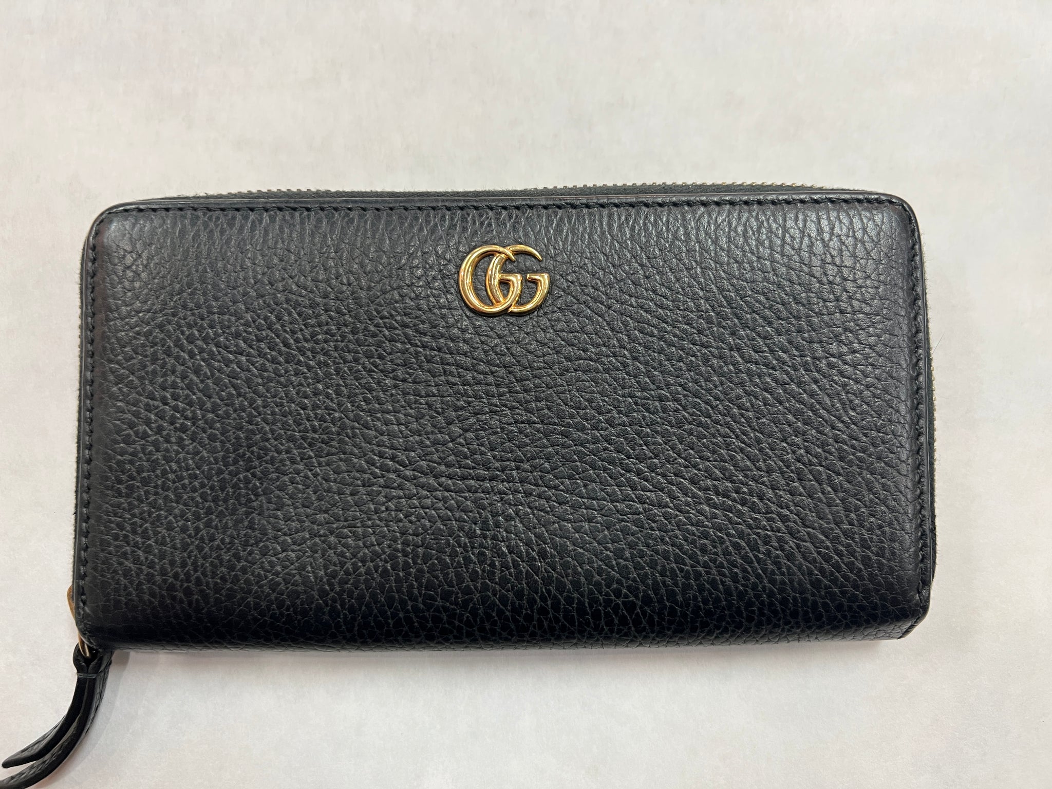 blæse hul Meddele Smadre Authentic Gucci Black Leather Zip Around Wallet – Relics to Rhinestones