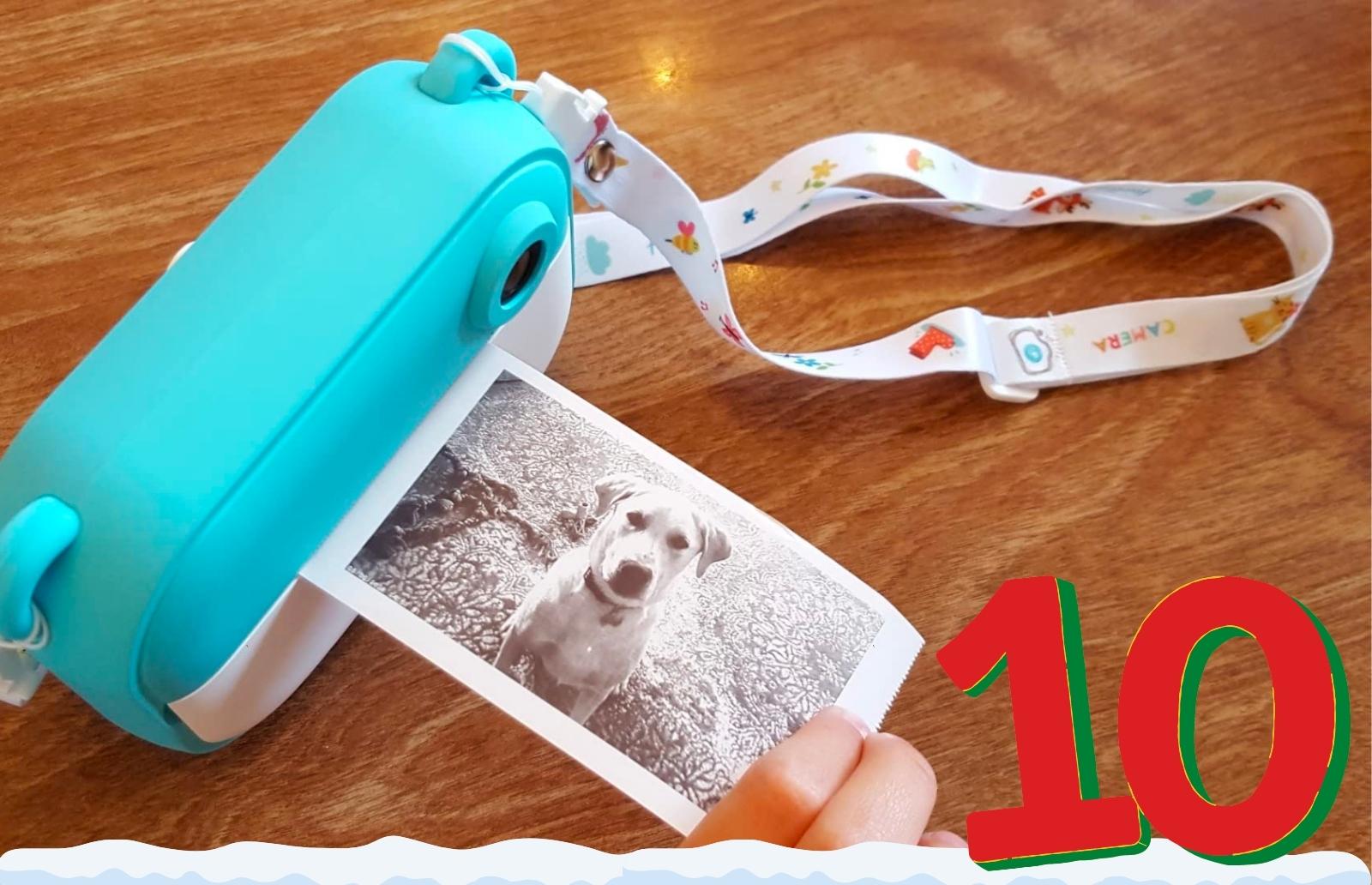 kids-instant-print-camera-printing-an-image-of-a-dog