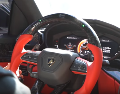 Lamborghini URUS steering wheel