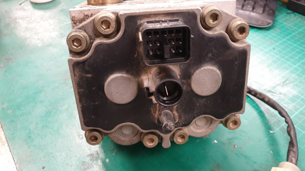 ABS Valve Block / Motor Assembly Landrover Defender WABCO