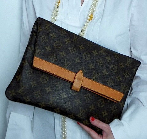 Authentic Louis Vuitton Monogram XL Envelope Clutch – Classic Coco Authentic Vintage Luxury