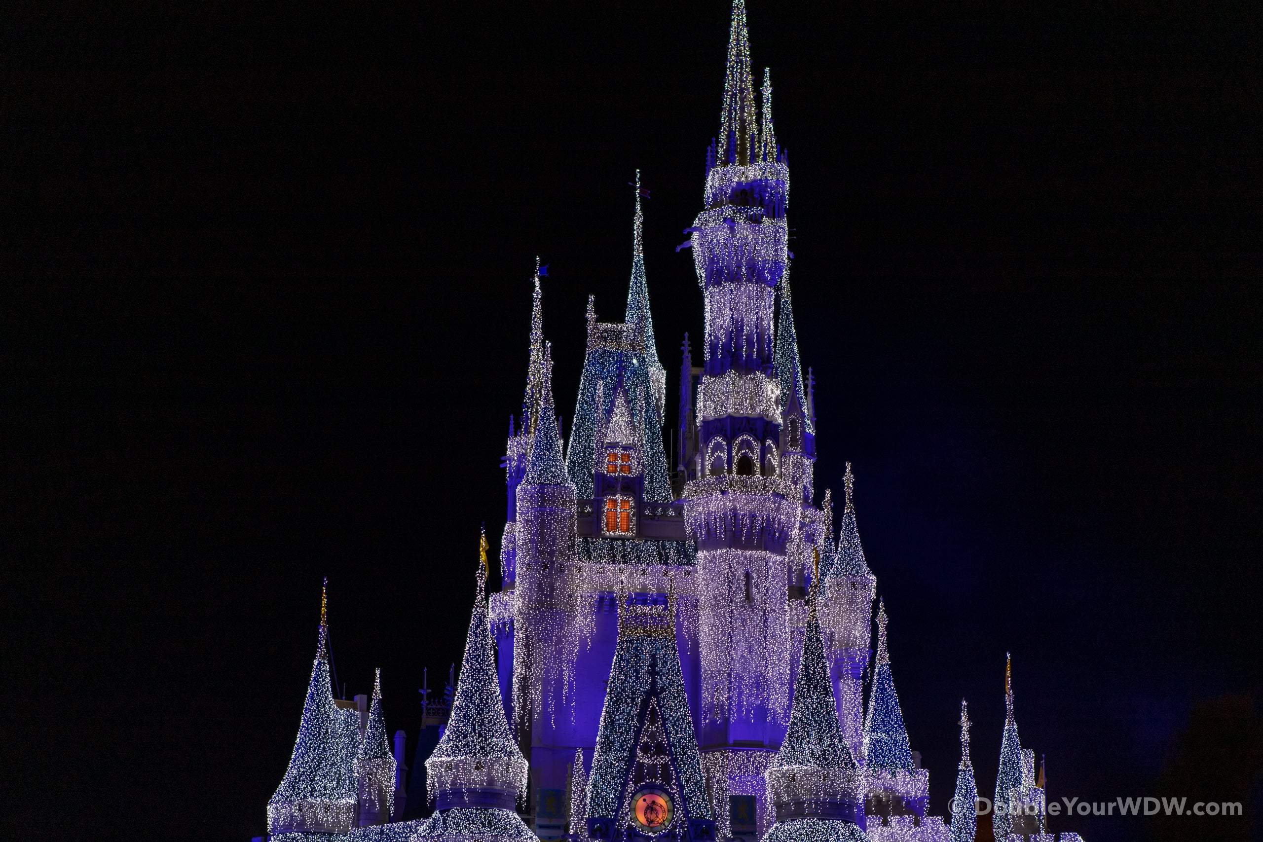 Mickey's Very Merry Christmas Party Cinderella Castle