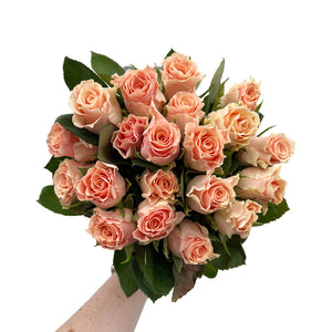 Short-Stem Rose Bouquet – Flores Mantilla: Floral Design & Gifts