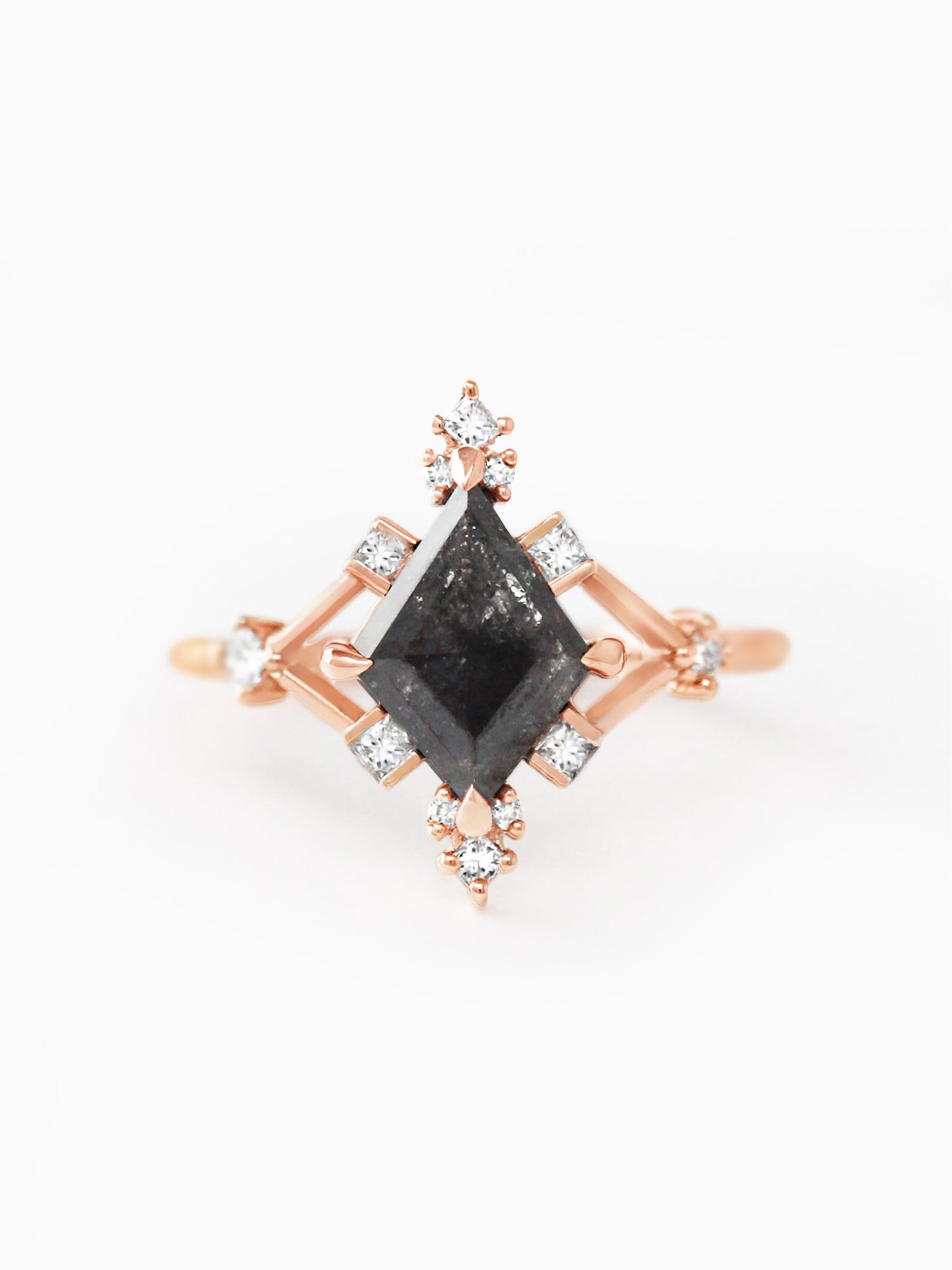 Greta Ring