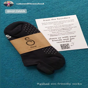 flow - organic combed cotton gripper socks - hipSwan