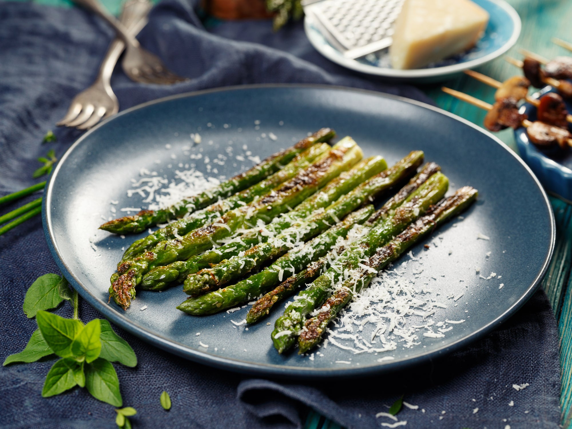 Grilled Asparagus in the Kalorik Air Fryer Pro