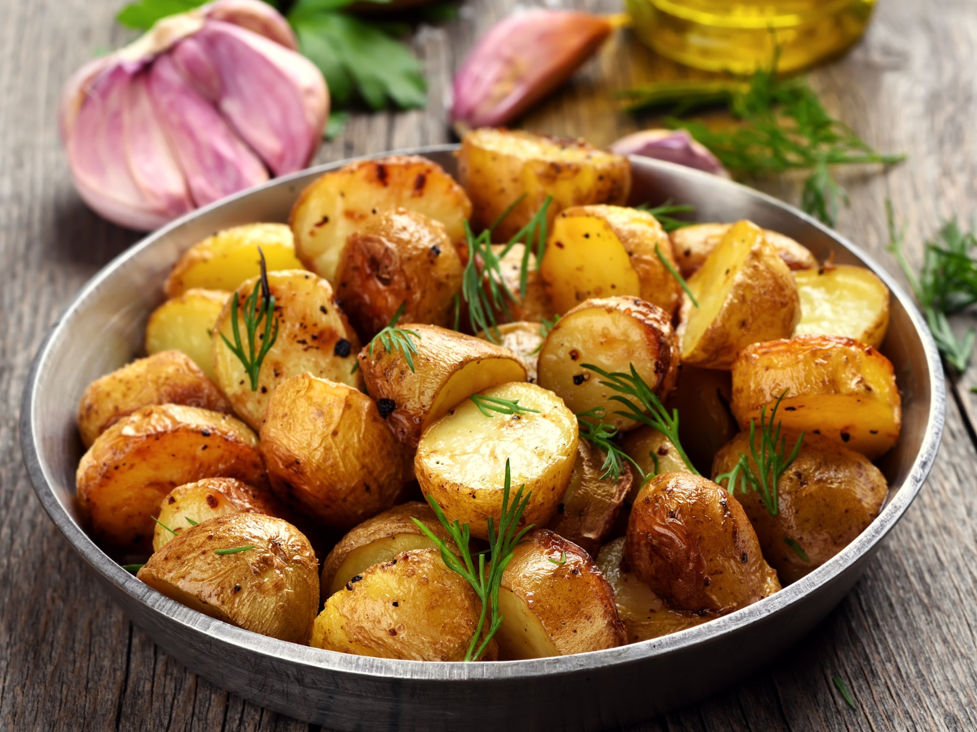 Приготовить картошку в духовке вкусно без мяса