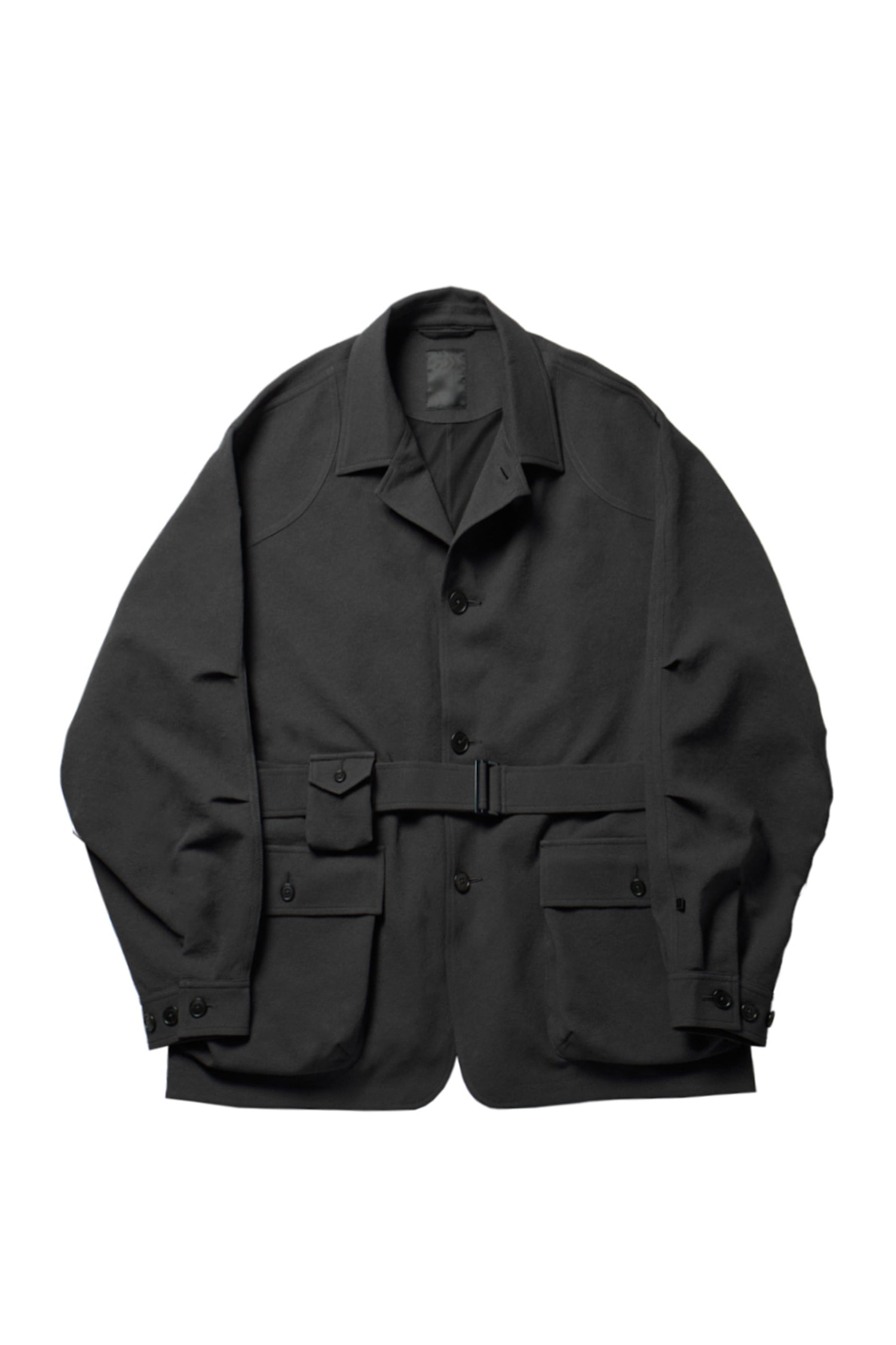 DAIWA PIER39 SS23 TECH BELTED GUNSHOOTING JACKET / CHA - NUBIAN