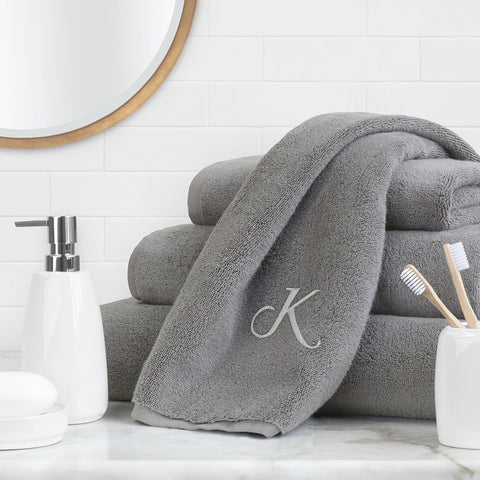 https://cdn.shopify.com/s/files/1/0093/5372/products/Grey_Plush_Bath_Towel_Glam_large.jpg?v=1641939622