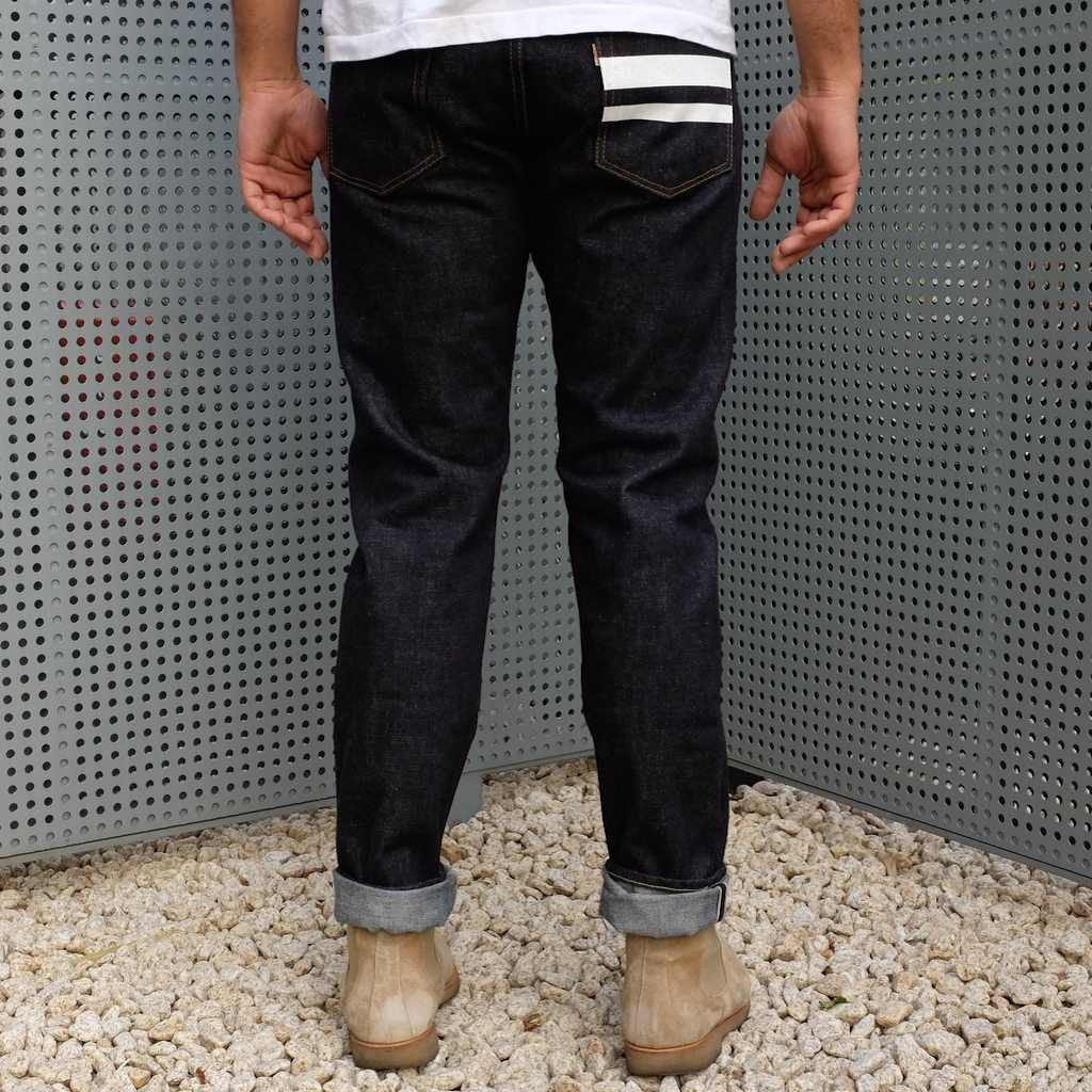 tight tapered jeans