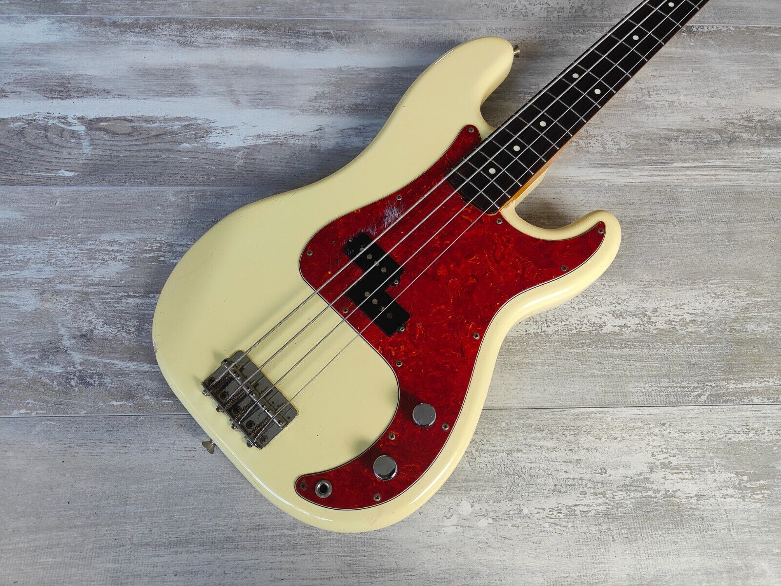 1994 Fender Japan PB62 '62 Reissue Precision Bass (Vintage White