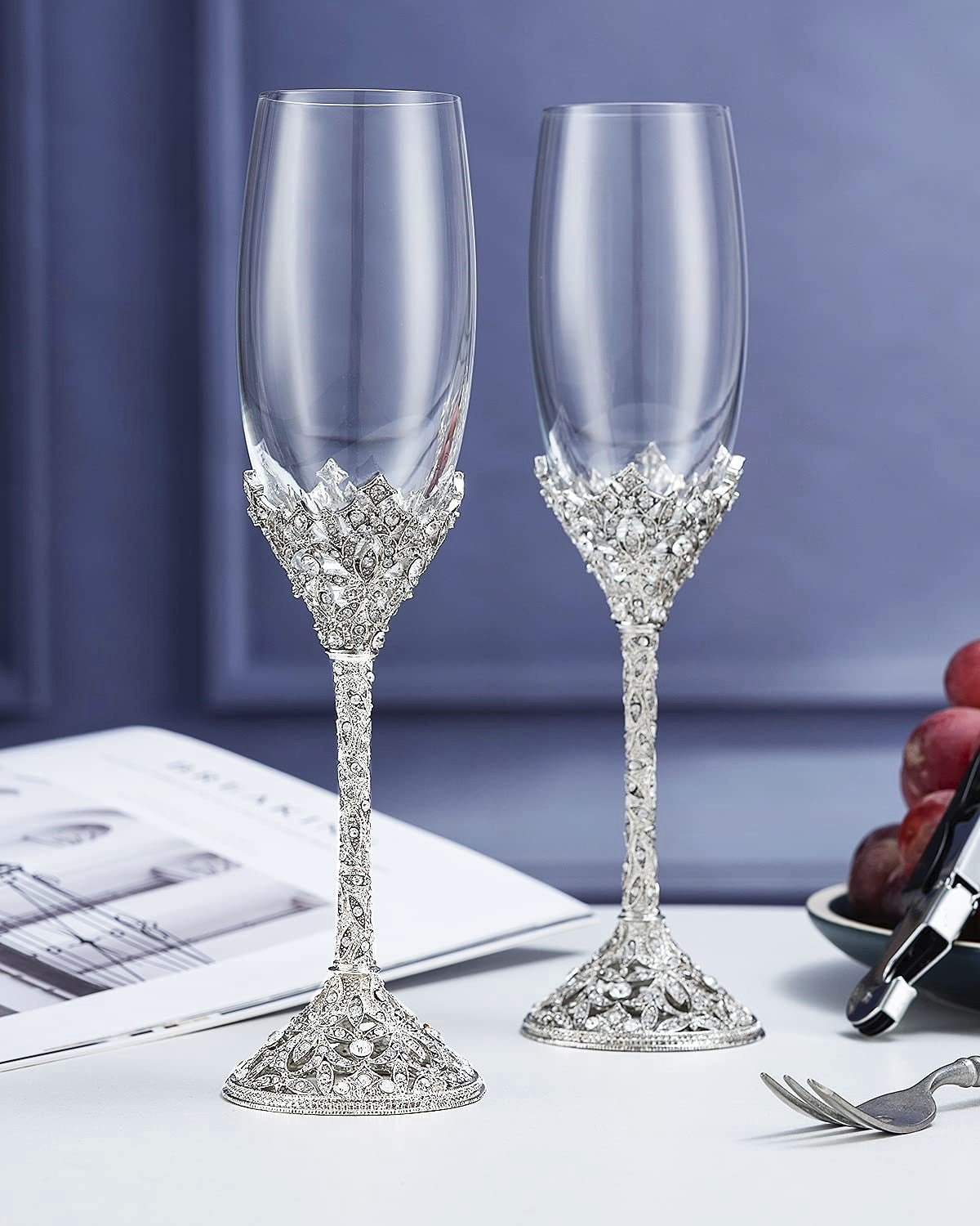 Guide to Different Types of Champagne Glasses