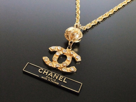 Authentic vintage Chanel necklace chain rhinestone CC pendant | Vintage ...