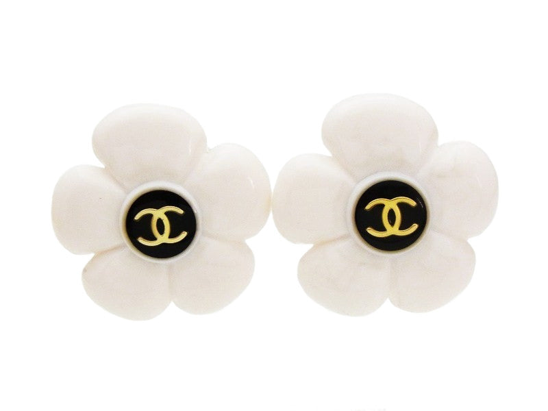 The Camélia Brooches  CHANEL