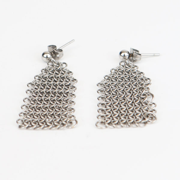 Mobius Knot Chain Mail Earrings – Chain Mail Jewellery – Royal