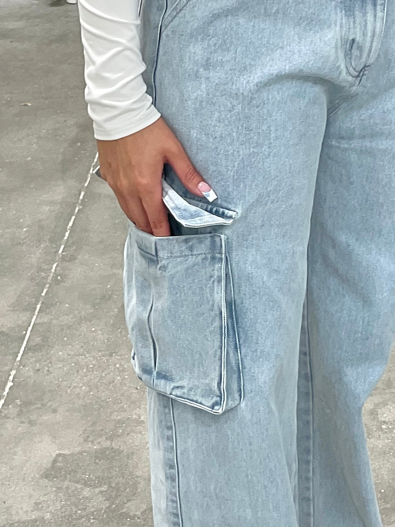 sia cargo jeans (LIGHT WASH DENIM)