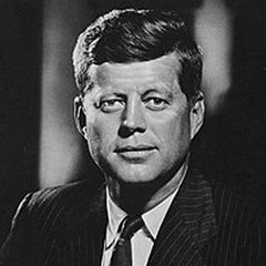 John F. Kennedy-Star Statues